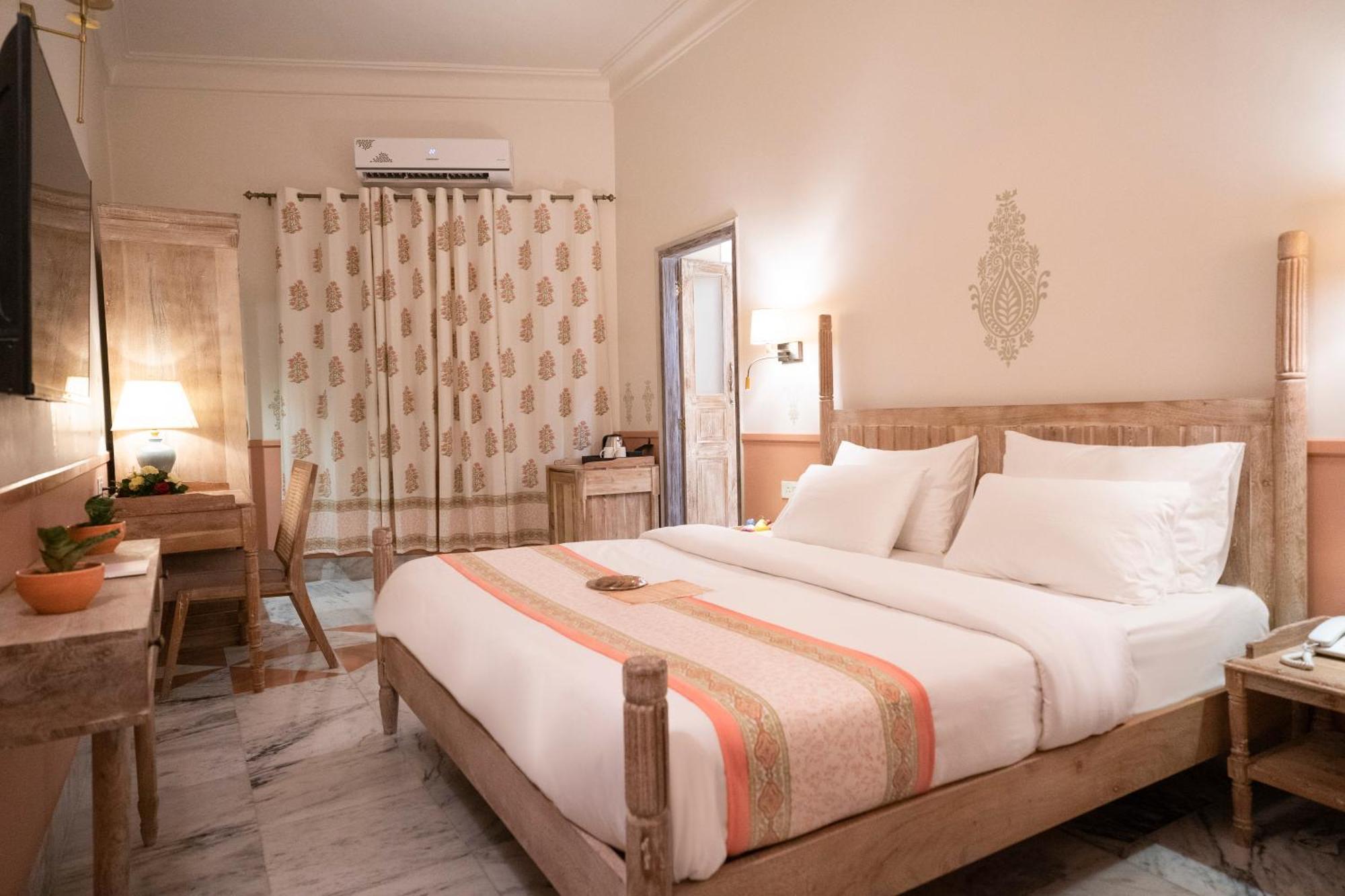Dev Mahal - A Boutique Heritage Hotel Jaipur Buitenkant foto