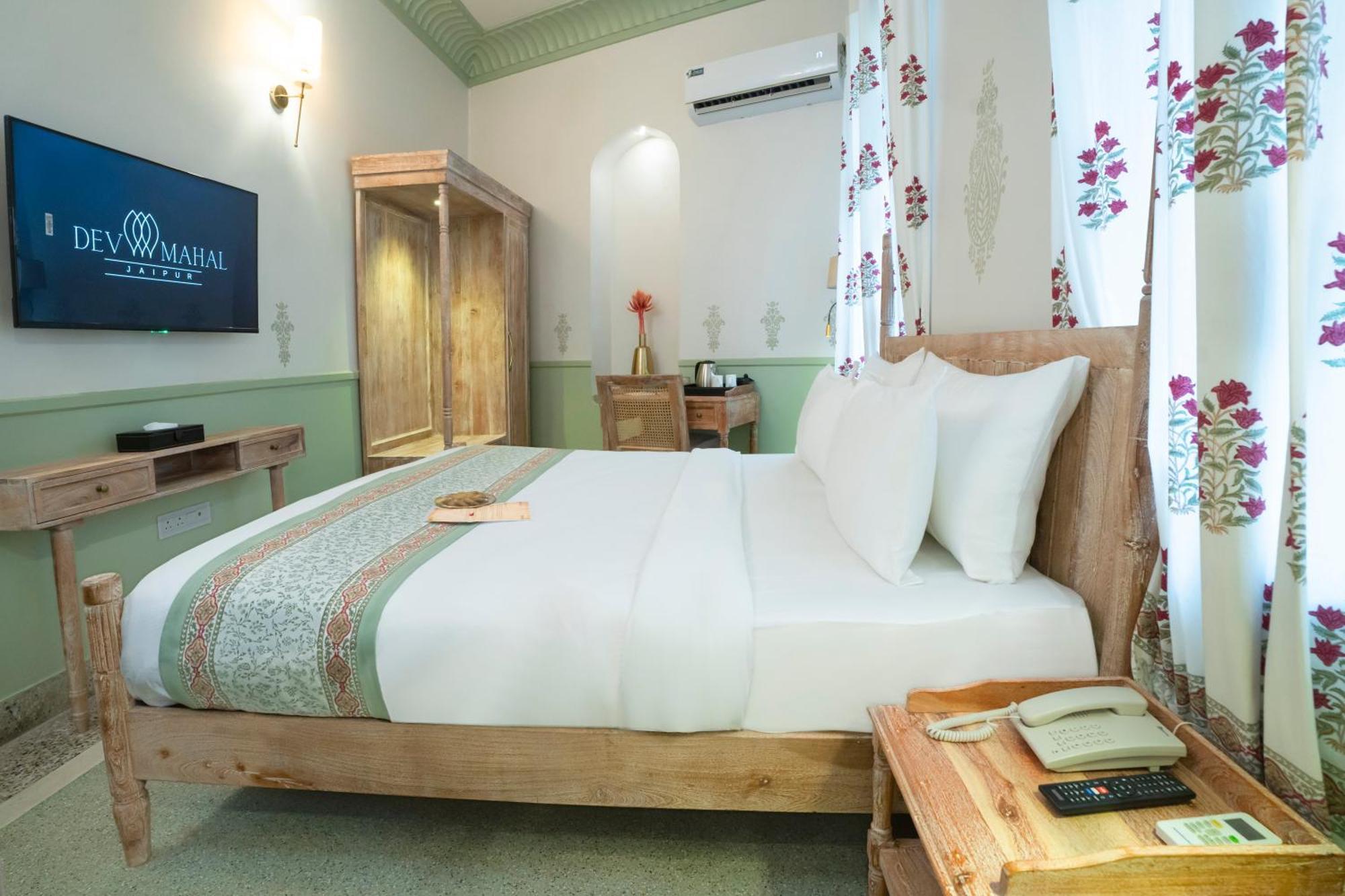 Dev Mahal - A Boutique Heritage Hotel Jaipur Buitenkant foto