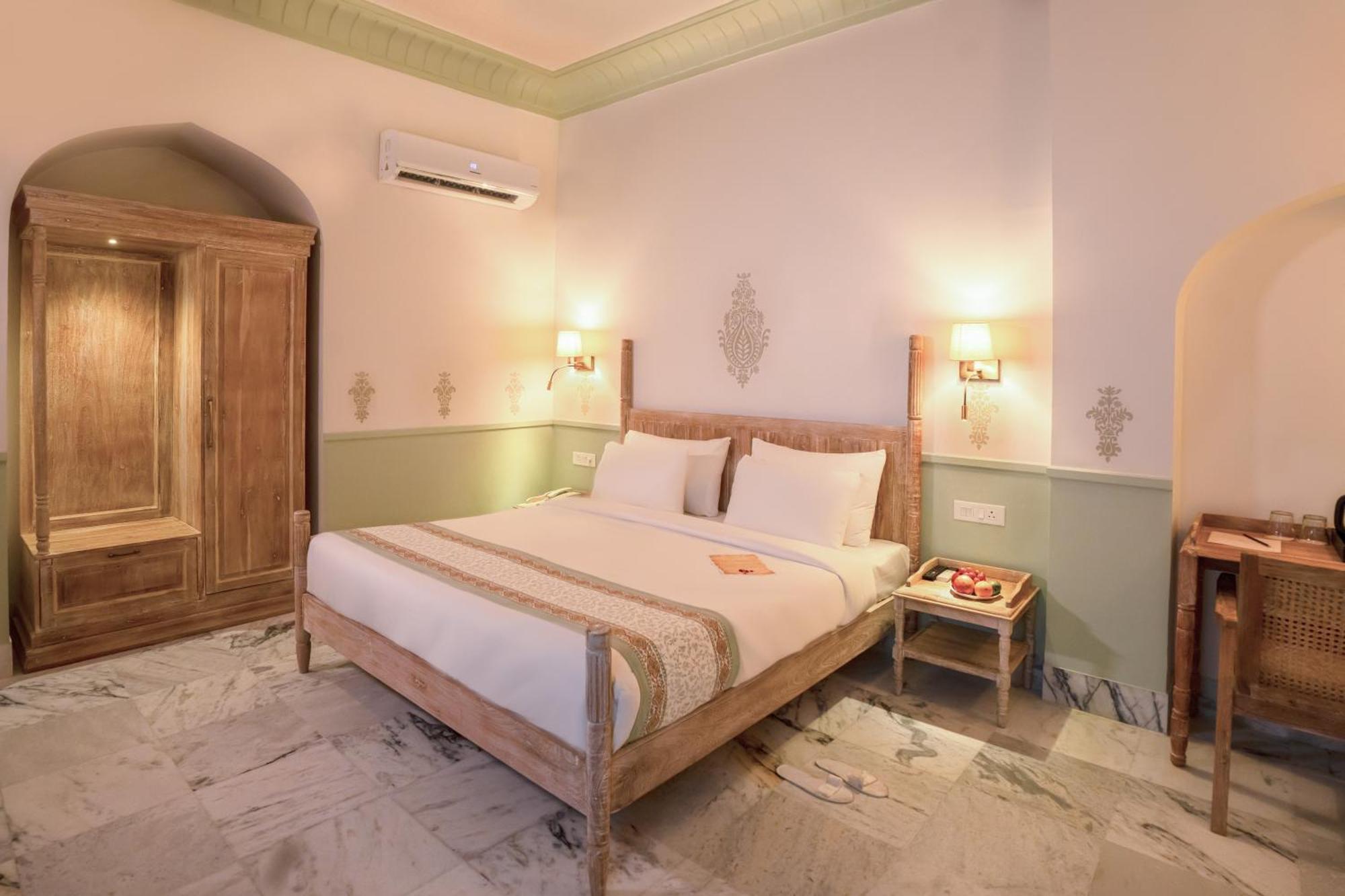 Dev Mahal - A Boutique Heritage Hotel Jaipur Buitenkant foto
