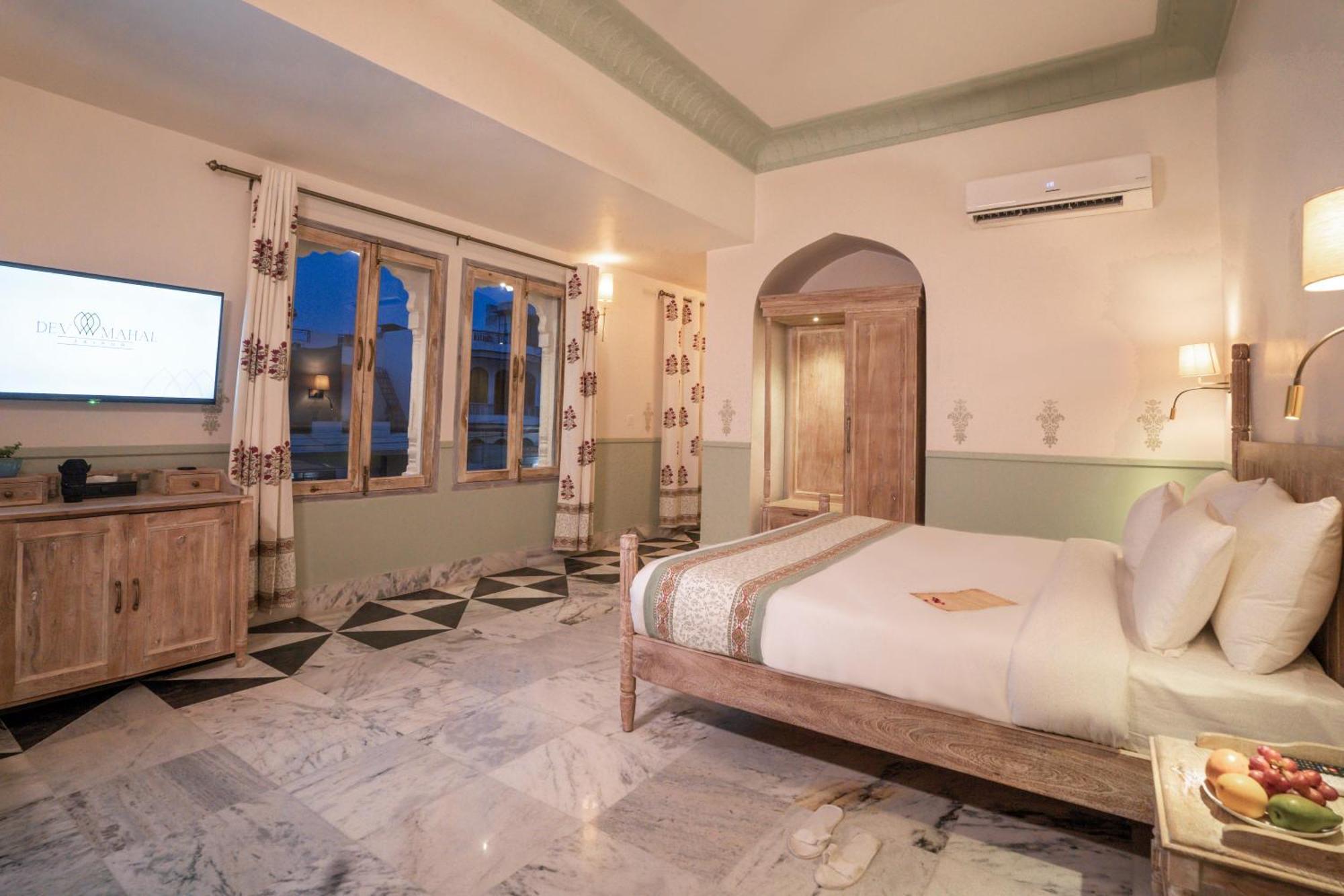 Dev Mahal - A Boutique Heritage Hotel Jaipur Buitenkant foto