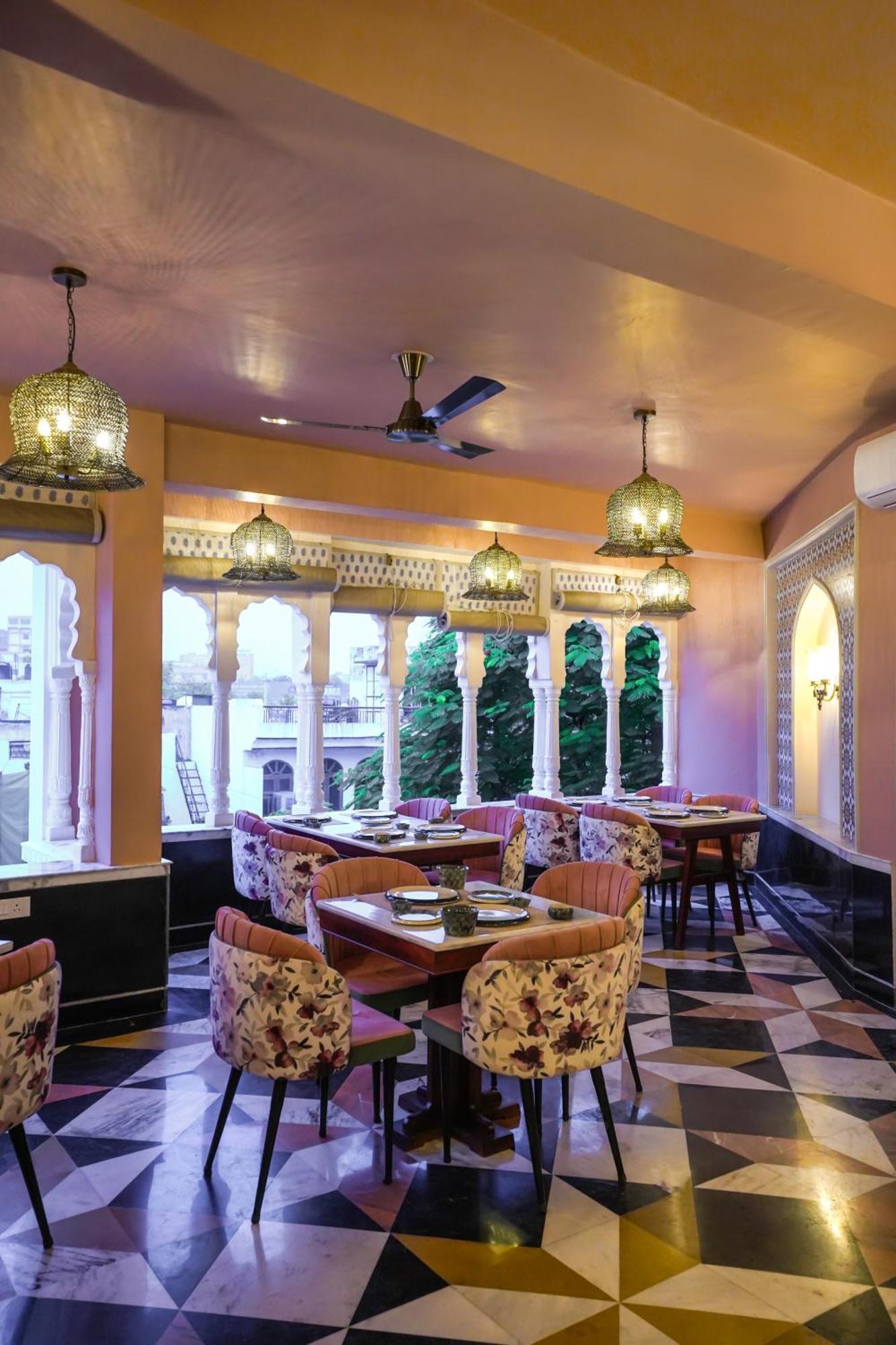 Dev Mahal - A Boutique Heritage Hotel Jaipur Buitenkant foto