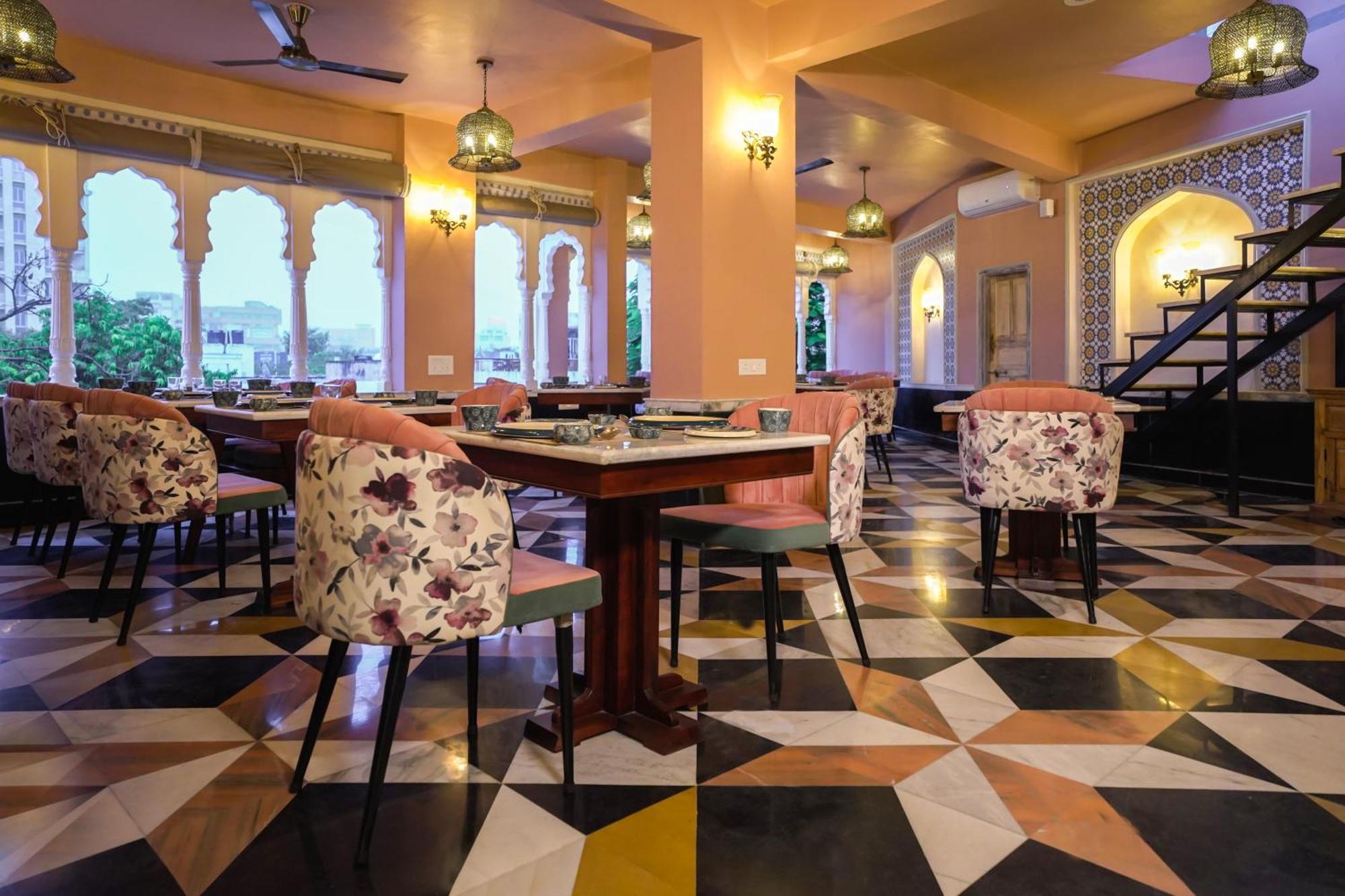 Dev Mahal - A Boutique Heritage Hotel Jaipur Buitenkant foto