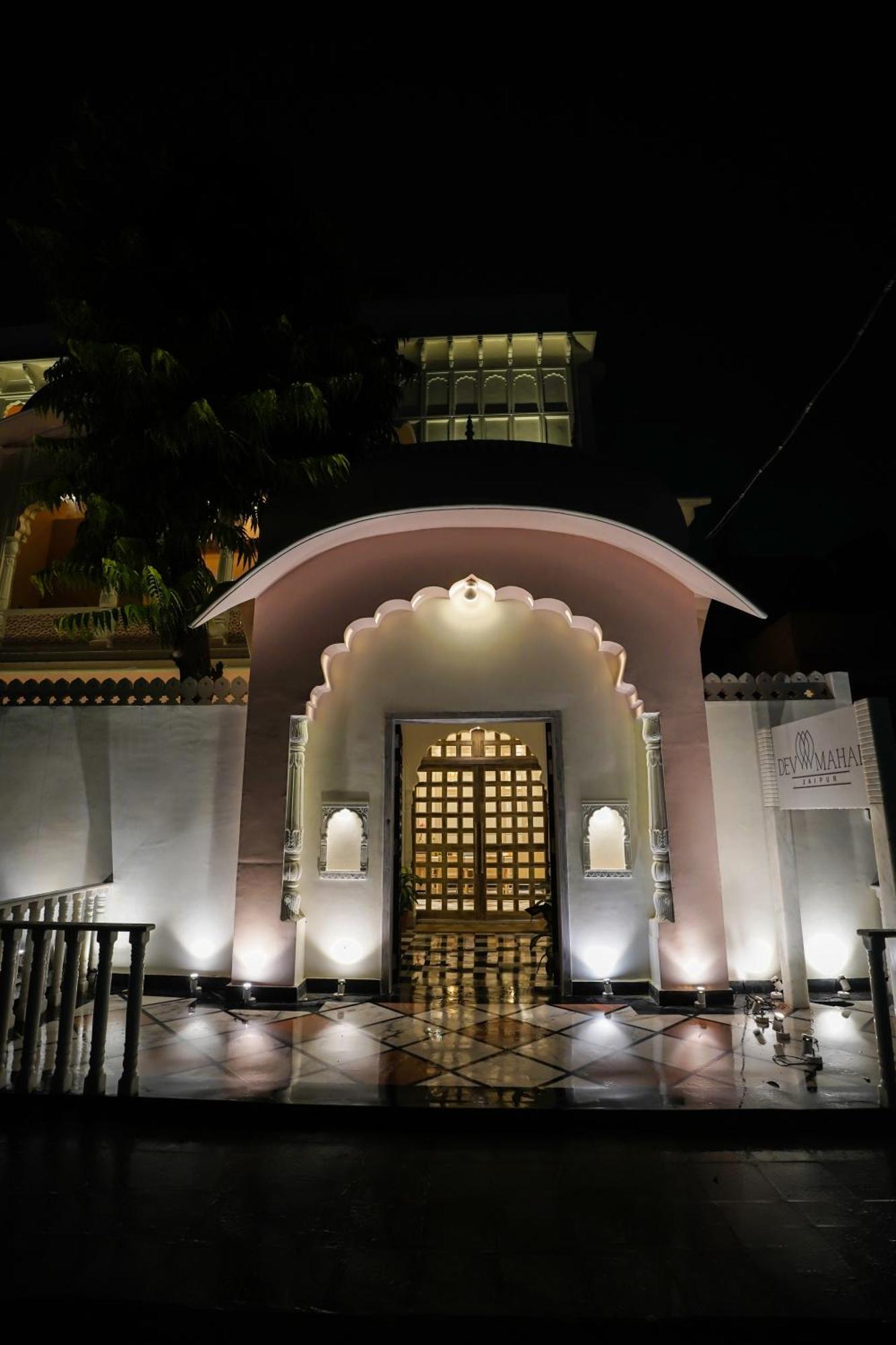Dev Mahal - A Boutique Heritage Hotel Jaipur Buitenkant foto