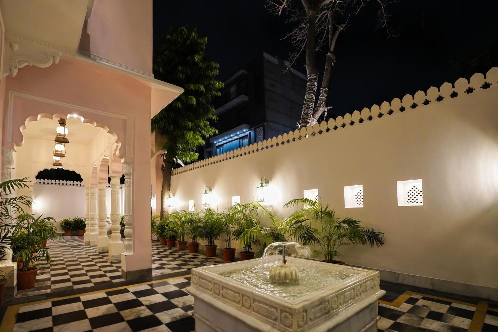 Dev Mahal - A Boutique Heritage Hotel Jaipur Buitenkant foto